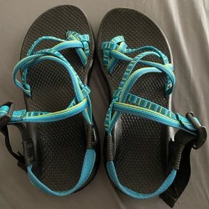 Chaco size 6